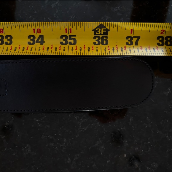 SOLD! Gucci authentic Interlocking G-buckle leather belt - Picture 9 of 9